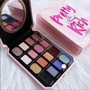 🍁FALL SALE🍁🆕💍 Pretty Rich Diamond Light Palette